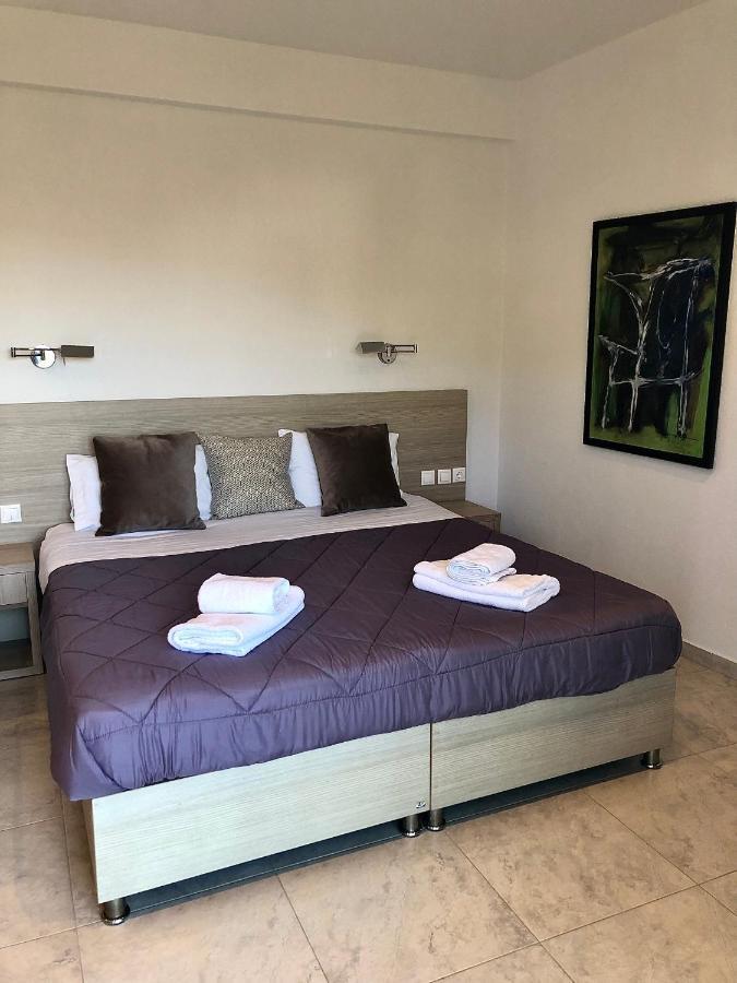 Vanessa House Luxury Apartments Skiathos Town Ngoại thất bức ảnh