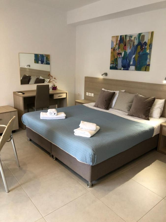 Vanessa House Luxury Apartments Skiathos Town Ngoại thất bức ảnh