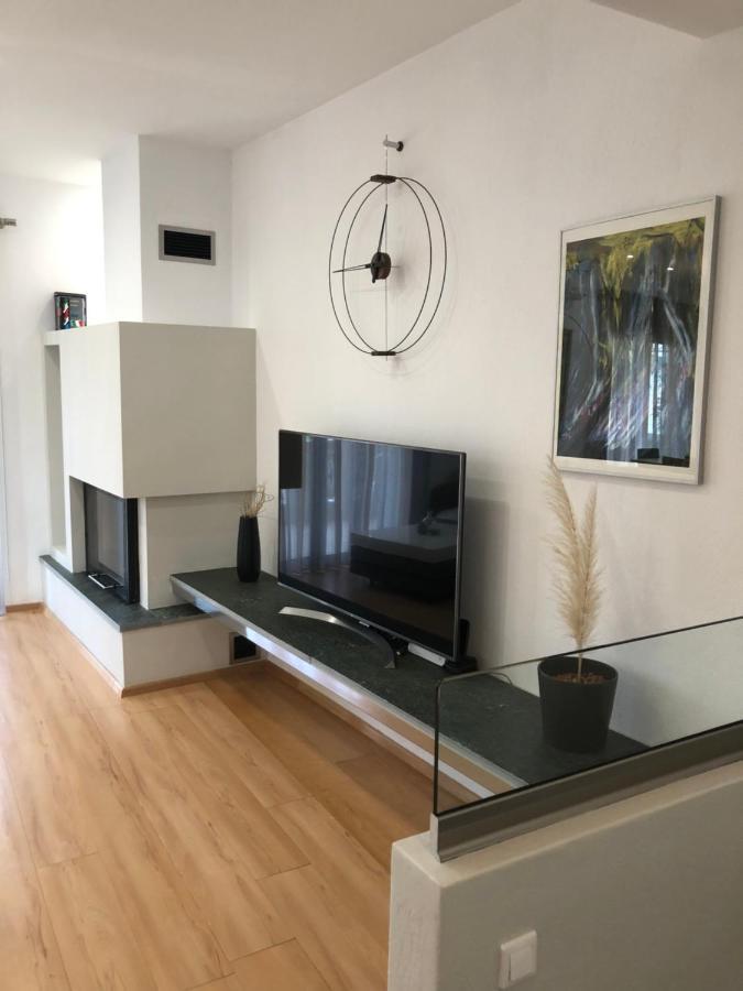 Vanessa House Luxury Apartments Skiathos Town Ngoại thất bức ảnh
