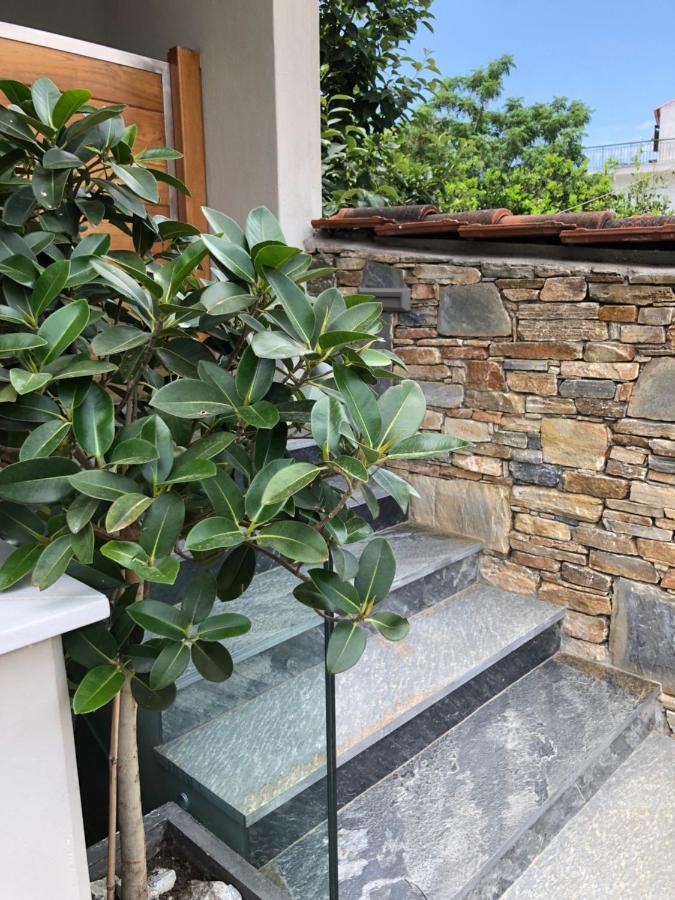 Vanessa House Luxury Apartments Skiathos Town Ngoại thất bức ảnh