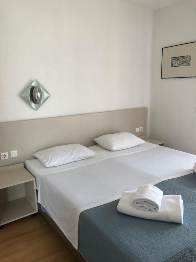 Vanessa House Luxury Apartments Skiathos Town Ngoại thất bức ảnh