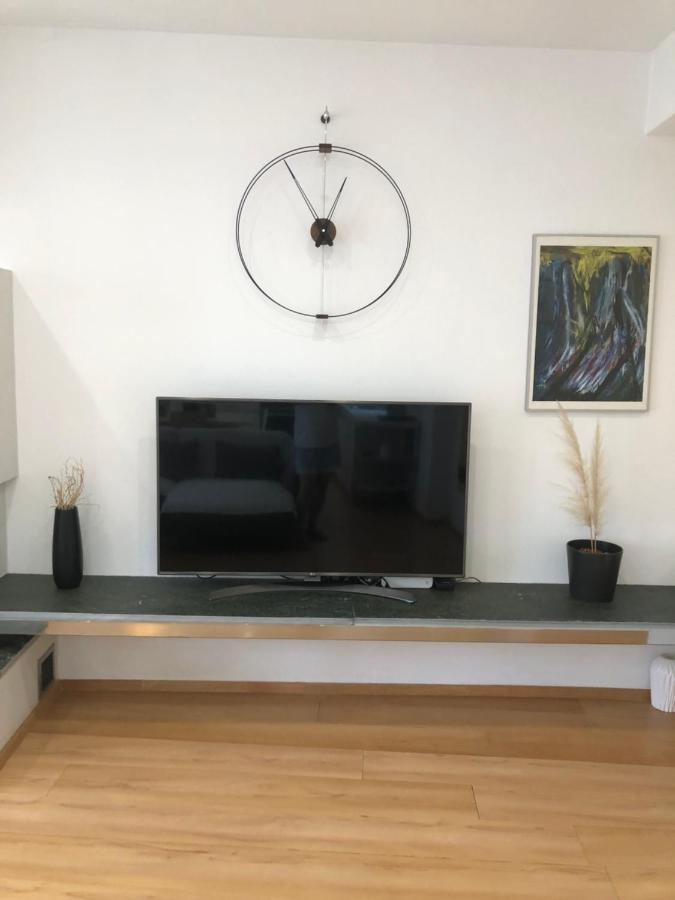 Vanessa House Luxury Apartments Skiathos Town Ngoại thất bức ảnh