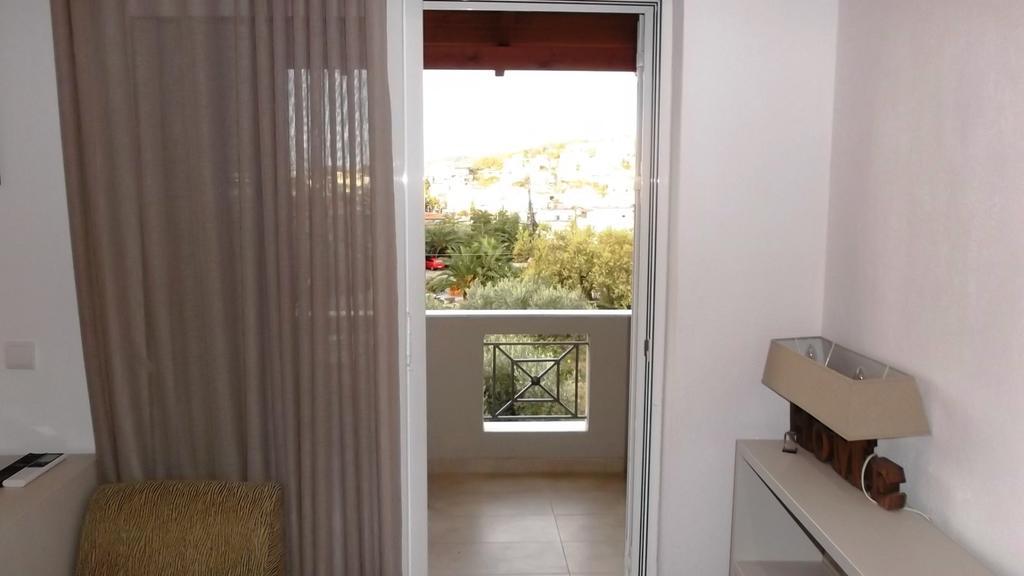 Vanessa House Luxury Apartments Skiathos Town Ngoại thất bức ảnh