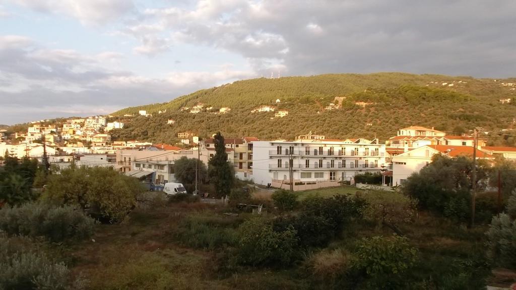 Vanessa House Luxury Apartments Skiathos Town Ngoại thất bức ảnh