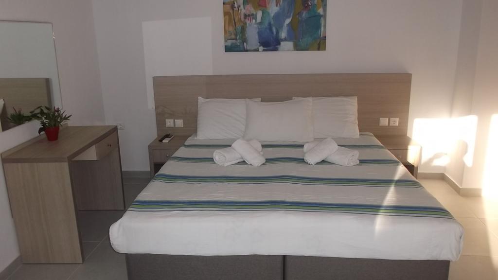 Vanessa House Luxury Apartments Skiathos Town Ngoại thất bức ảnh
