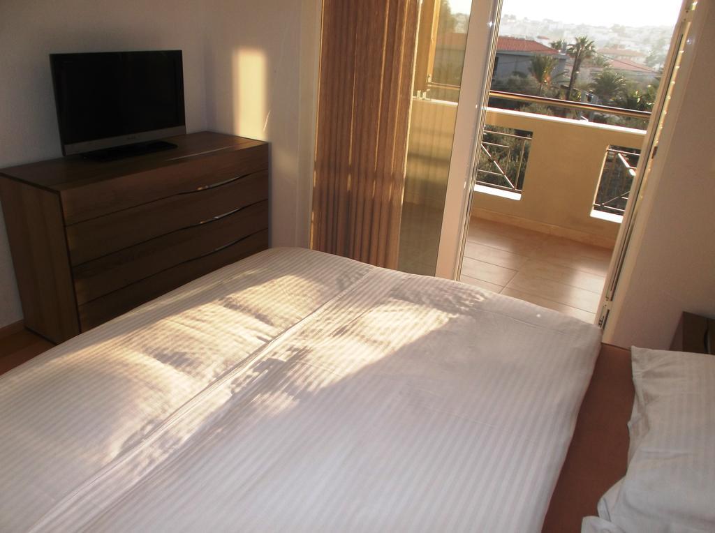 Vanessa House Luxury Apartments Skiathos Town Ngoại thất bức ảnh